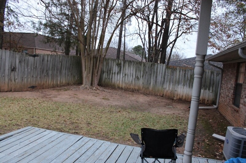 Building Photo - 714 Yorktown Ct