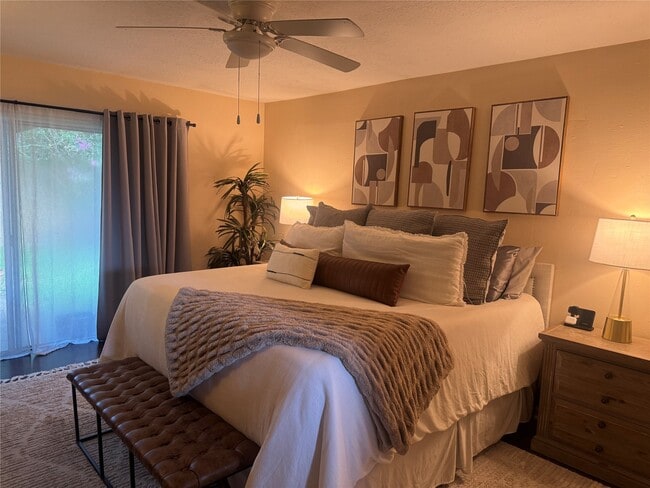 Building Photo - 3127 Pecan Point Dr