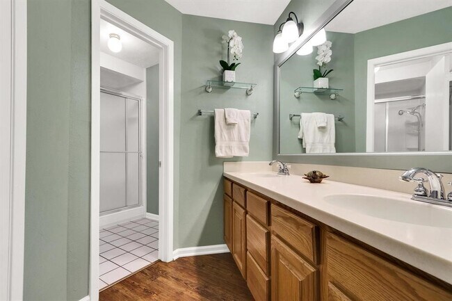 Building Photo - 7310 Echo Pines Dr