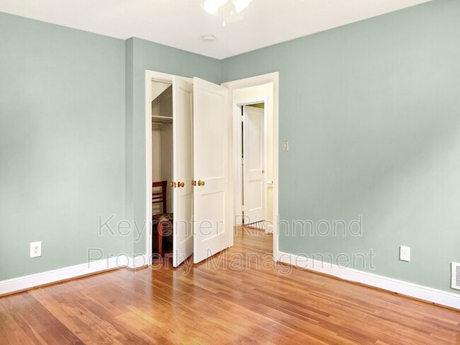 Building Photo - 4806 Stuart Ave