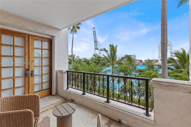 Building Photo - 5325 Fisher Island Dr