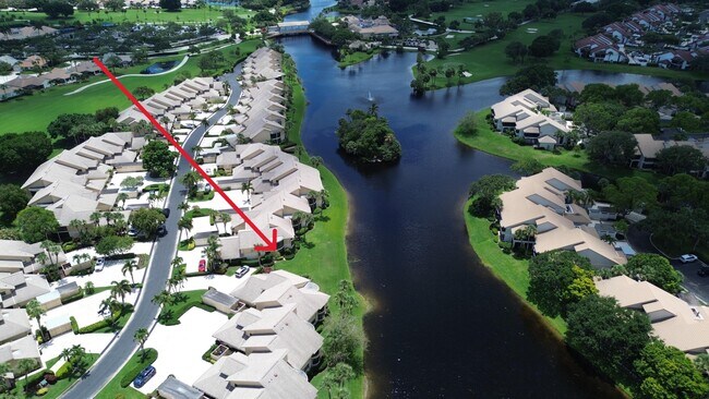 Building Photo - 16941 Waterbend Dr
