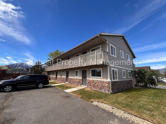 Building Photo - 1516 South Ct