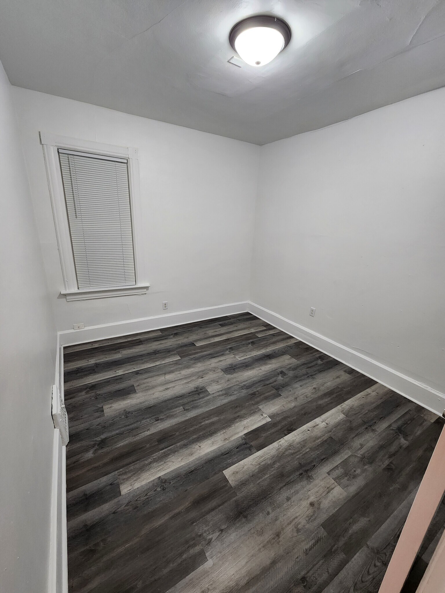 Building Photo - 1513 S 63rd St