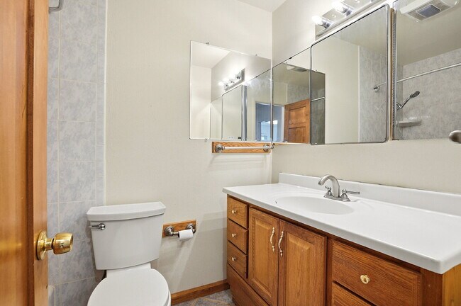 Building Photo - $2,740.95, 4 Beds - 3 Bath, Single Family Home in Denver with Washer and Dryer!