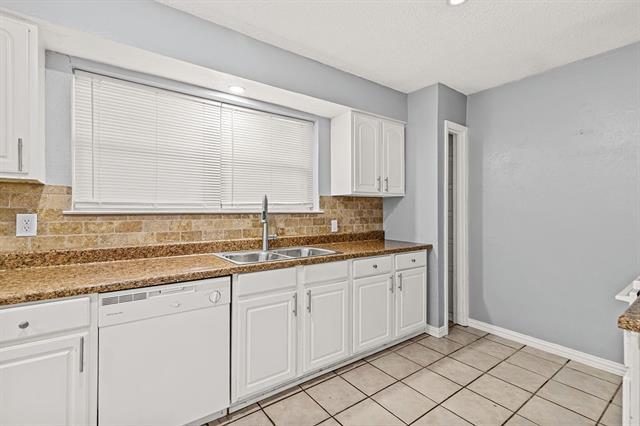 Building Photo - 524 Patterson Dr