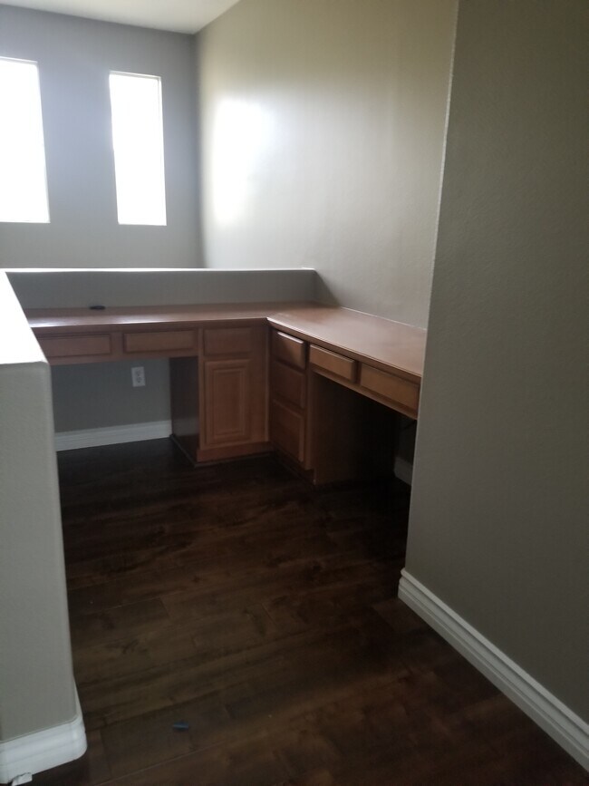 Building Photo - 12267 Chantrelle Dr