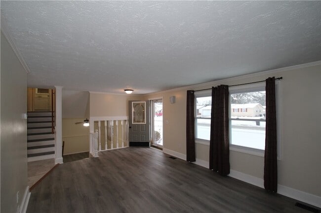 Building Photo - 103 Virginia Manor Rd