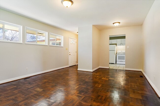 Building Photo - 3/ 1 Home for Rent!