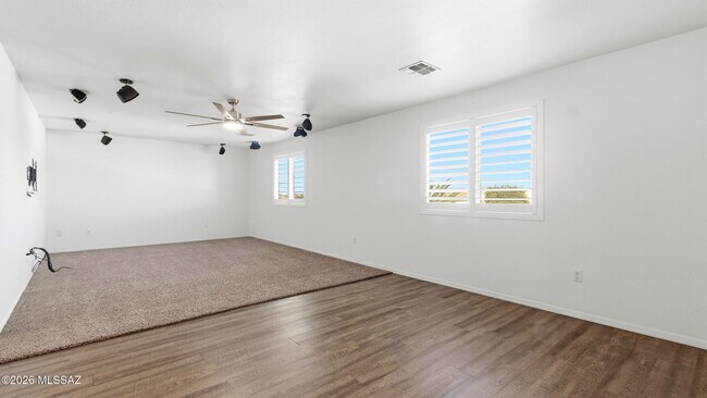 Building Photo - 33915 S Colony Dr