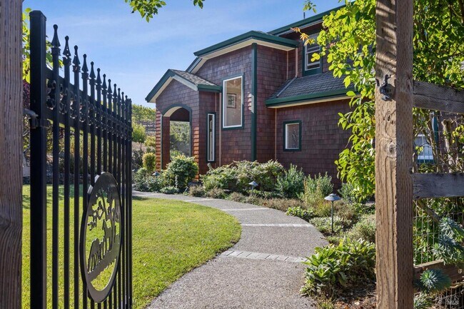 Building Photo - 6381 Nicasio Valley Rd