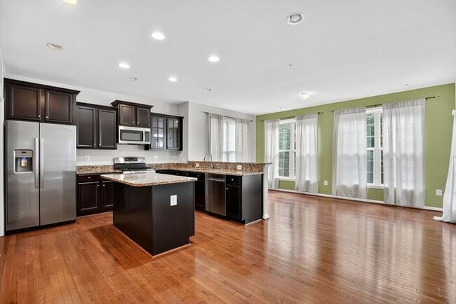 Building Photo - 2640 Homecoming Ln