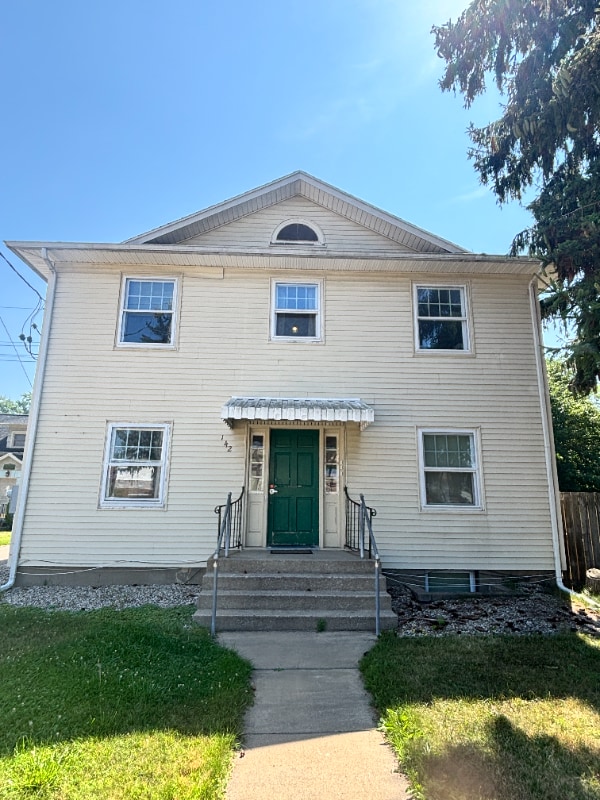 Building Photo - 142 N Riverview Dr