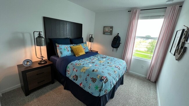 Building Photo - 560 Salisbury Cir