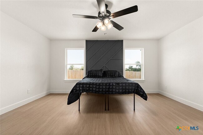 Building Photo - 2115 Blackhawk Lp