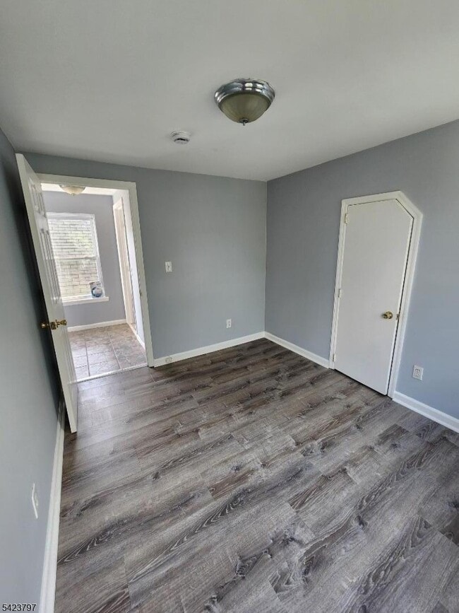 Building Photo - 10 Westcott St