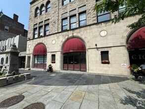 Building Photo - TWO BEDROOM CONDO in the hear of Downtown ...