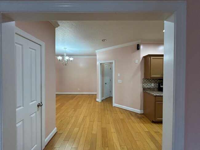 Building Photo - 29 Ashmaline Ln