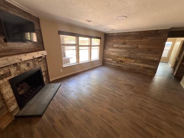Building Photo - 2602 Cloverfield Ct