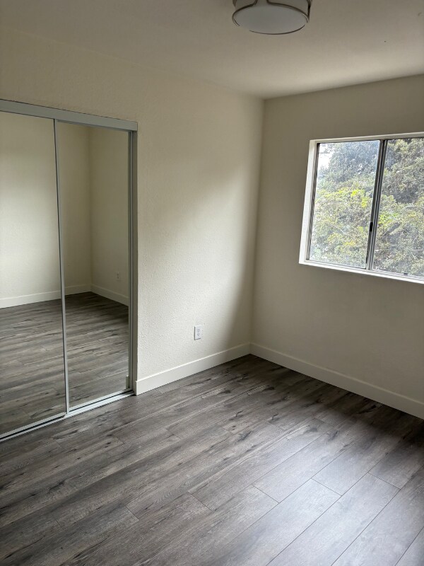 Building Photo - 9605 S Avalon Blvd