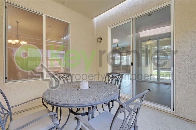 Building Photo - 9448 Syrah Ct