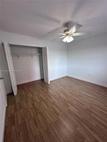 Building Photo - 6090 W Flagler St