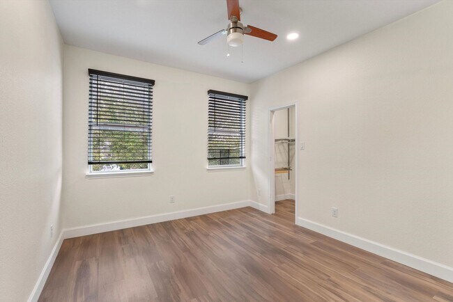 Building Photo - 7610 Bethune Ave