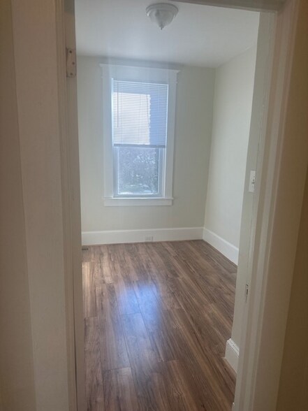 Building Photo - 3216 Gwynns Falls Pkwy