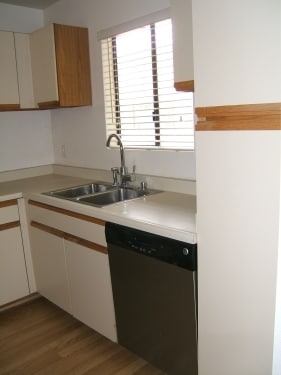 Interior Photo - 924 3rd Street