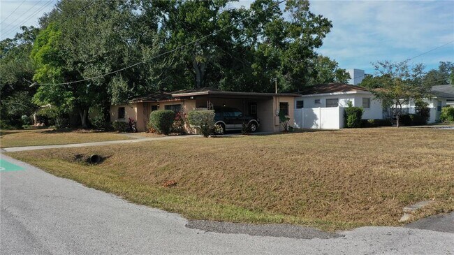 Building Photo - 502 N Beverly Ave