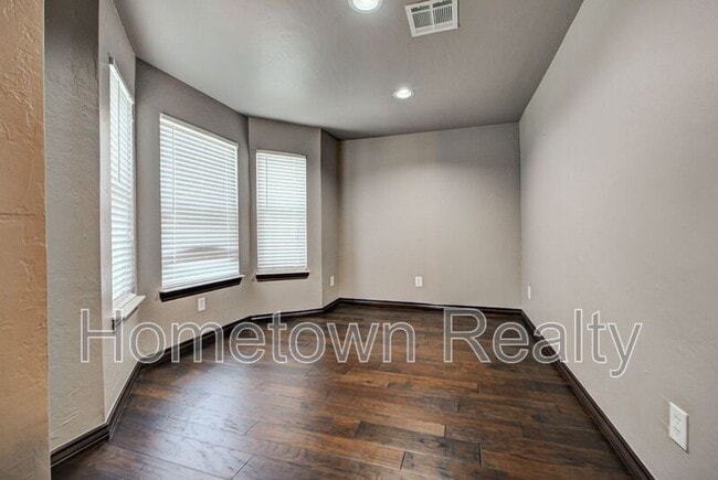 Building Photo - 4214 Topaz Cir