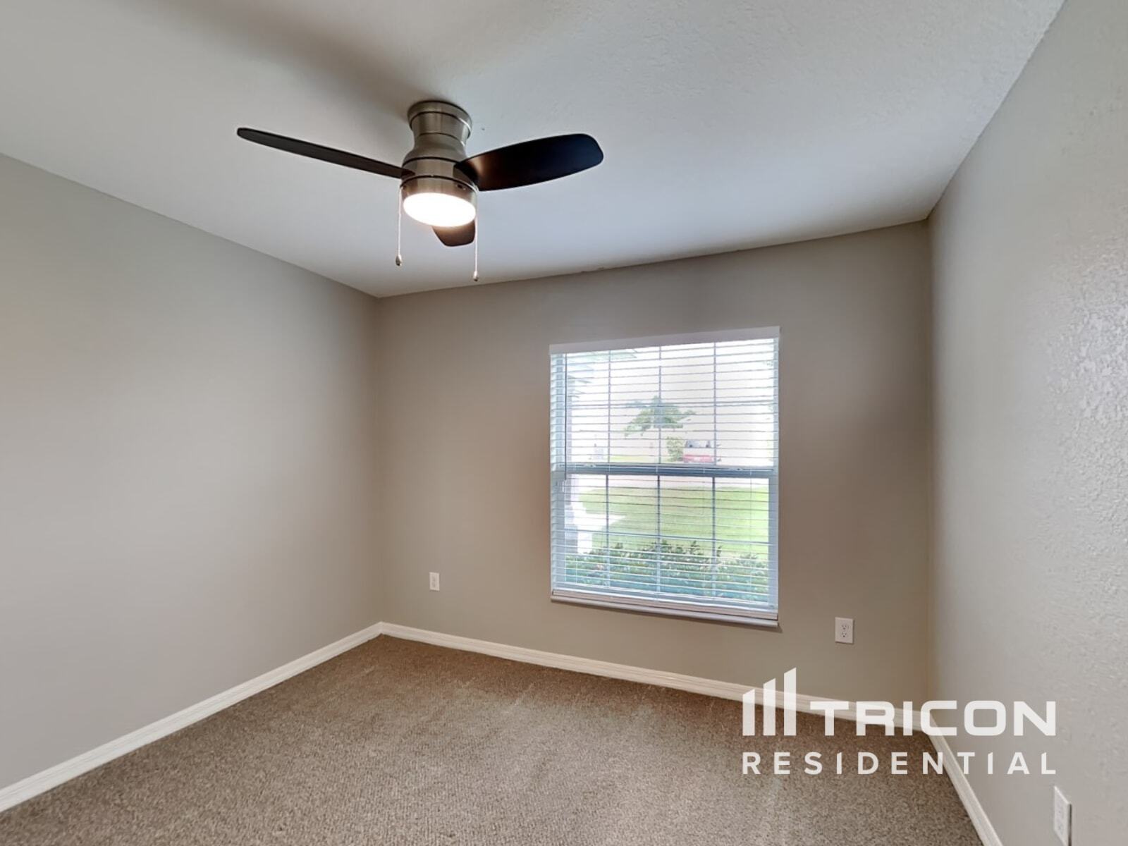 Building Photo - 113 Solis Dr