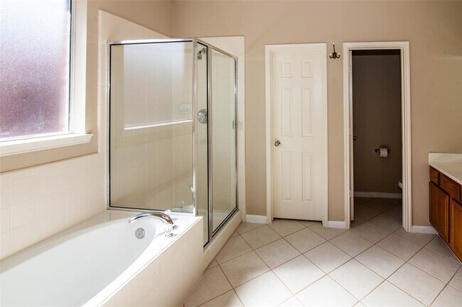 Building Photo - 9511 Curry Landing Dr