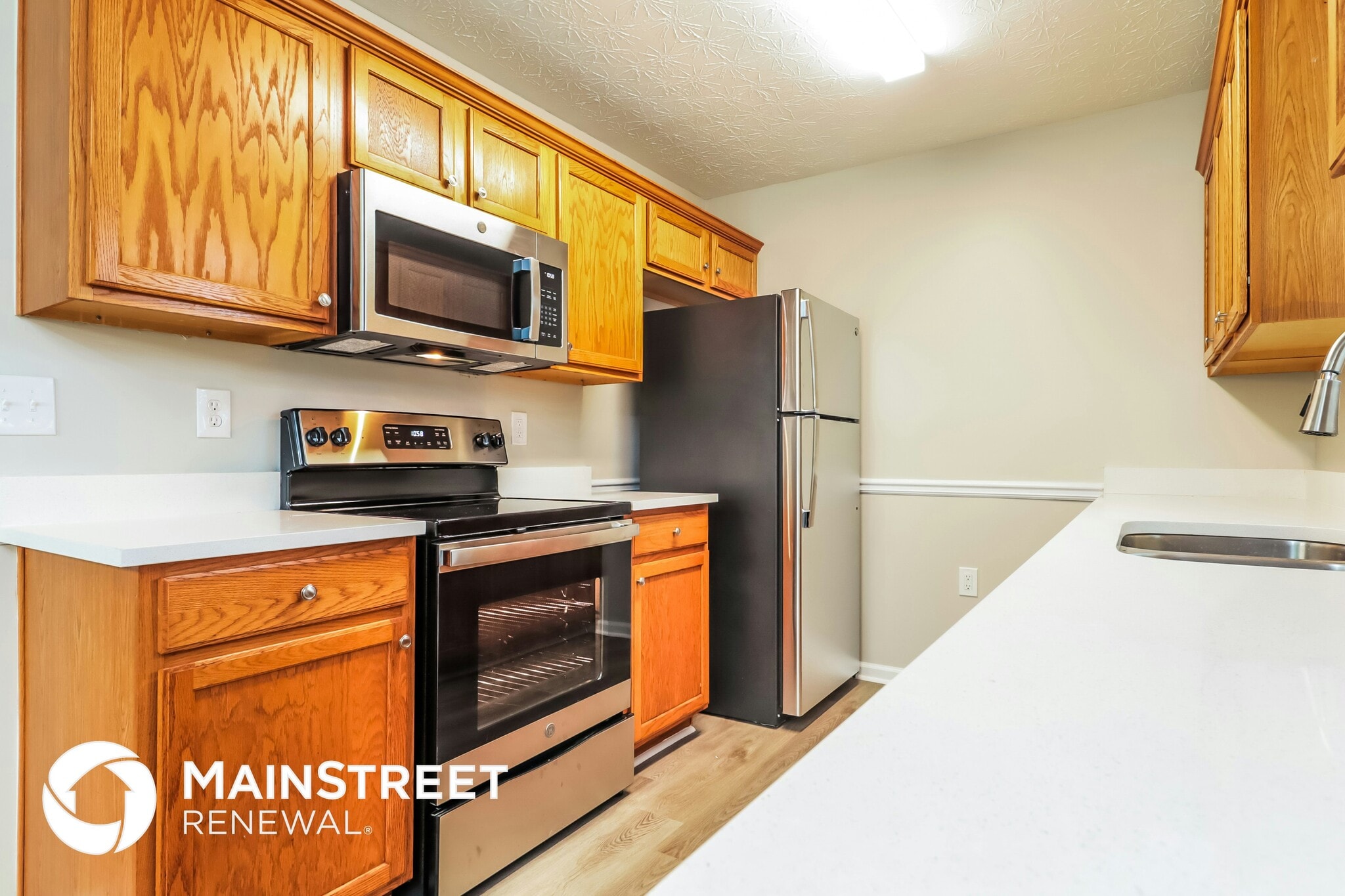 Building Photo - 205 Oak Hill Dr