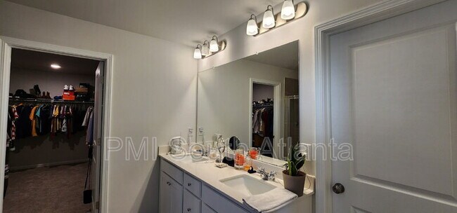 Building Photo - 7124 Timberland Trl