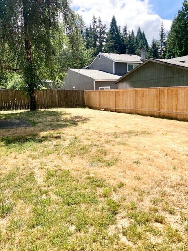Building Photo - Charming 3 Bedroom, 2 Bathroom Gresham Home