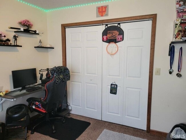 Building Photo - 613 Pines Ln