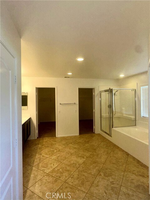 Building Photo - 35838 Banyan Rim Dr