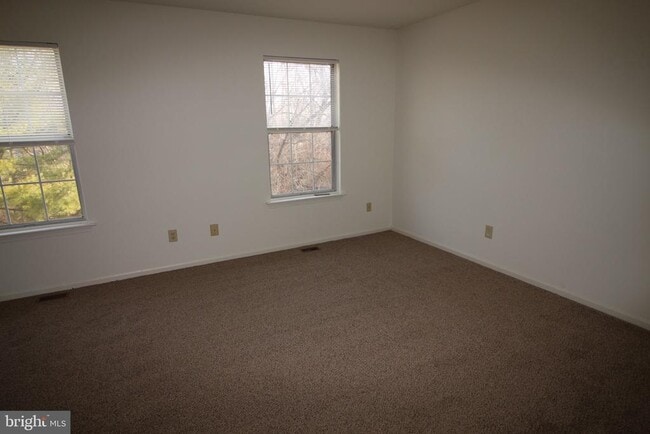 Building Photo - 2437 Norrington Dr