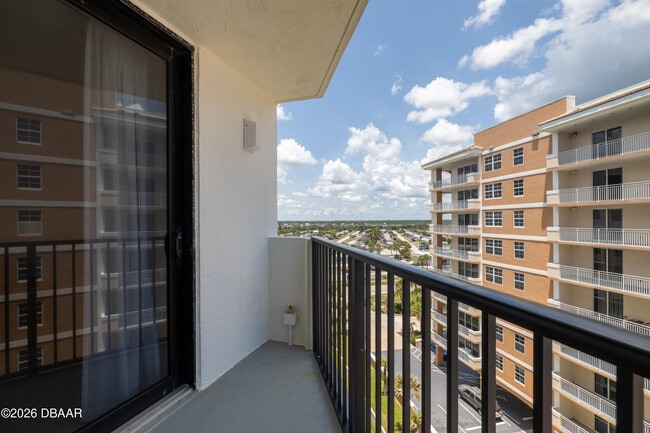 Building Photo - 1415 Ocean Shore Blvd