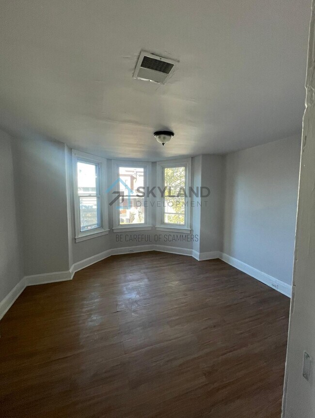 Primary Photo - 1519 N 60th St