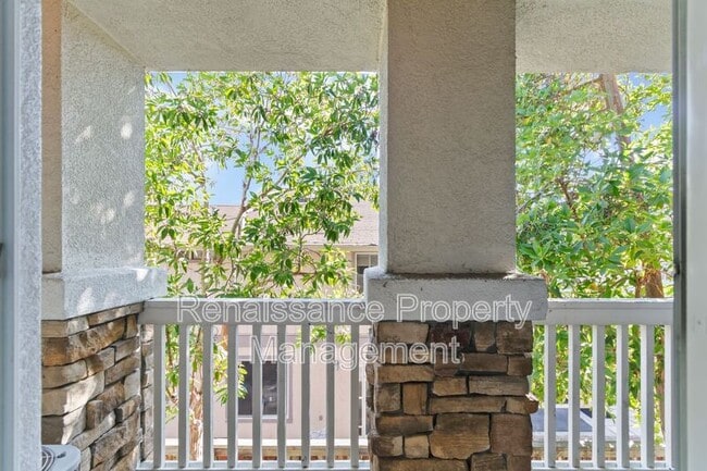 Building Photo - 4182 Glenwood Terrace