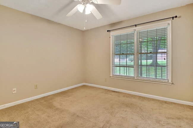 Building Photo - 135 Windham Way