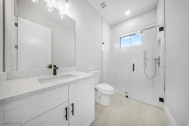 Building Photo - 1123 NW 40th Pl
