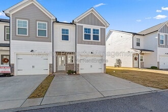 Building Photo - 331 Sumac Trail