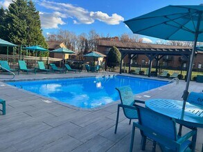 Building Photo - August Specials: $700 OFF select 1 Bedroom Apartments! ****