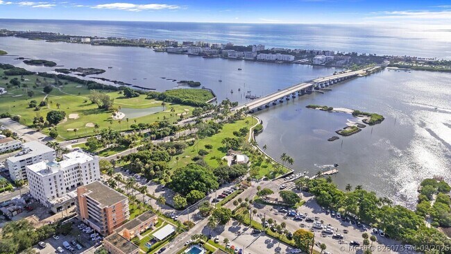 Building Photo - 414 Ocean Breeze