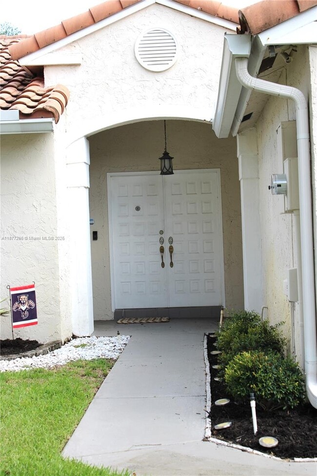 Building Photo - 9588 NW 9th Ct