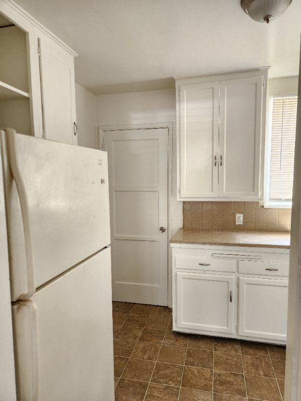 Building Photo - 7030 La Tijera Blvd