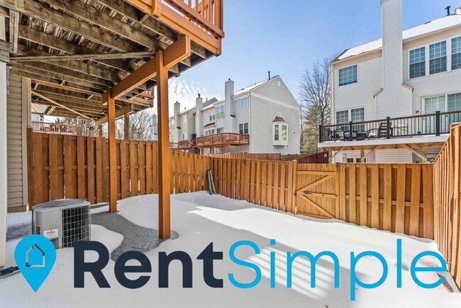 Building Photo - 7506 Lamoyne Ct